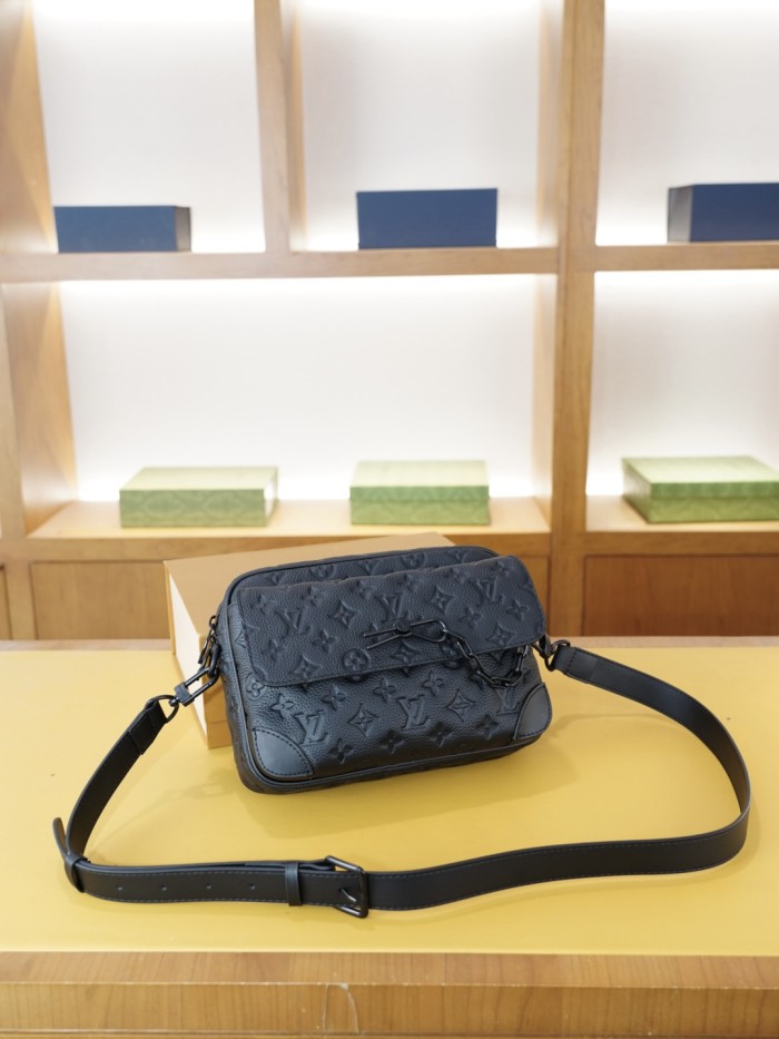 【大特価】ルイヴィトン ショルダーバッグ 偽物