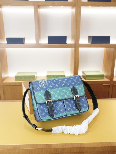 完売必至 ルイヴィトン ショルダーバッグ 偽物