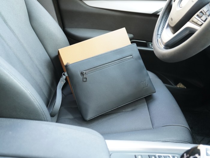 日本未入荷 ルイヴィトン クラッチバッグ コピー