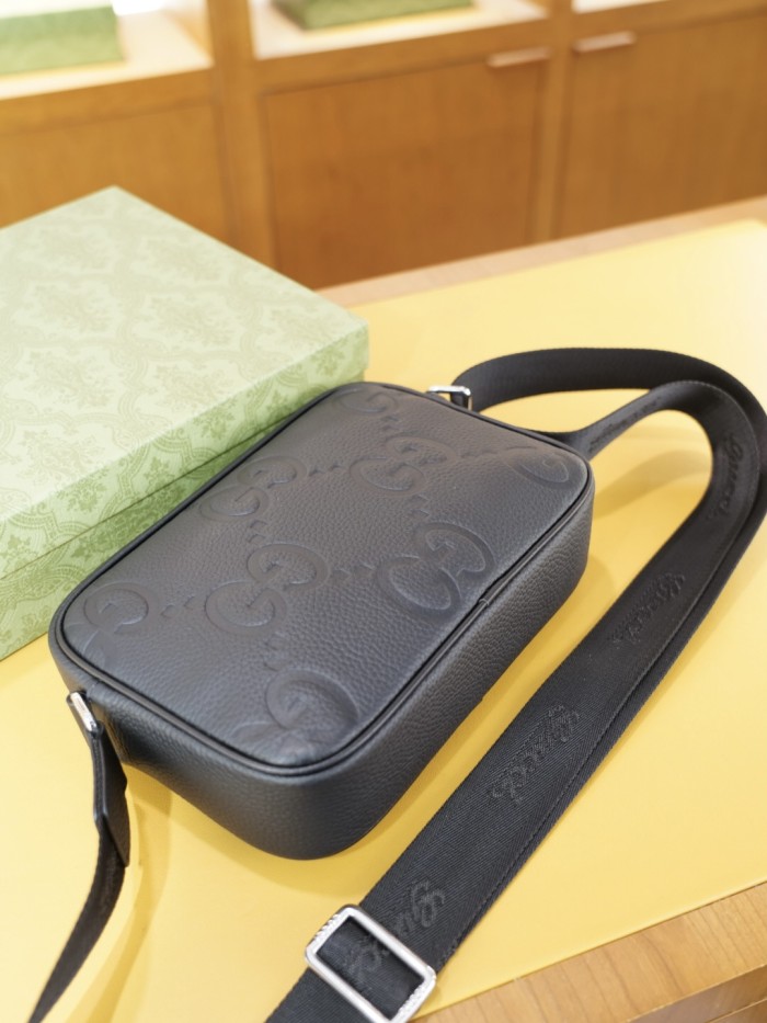 《人気★》グッチ ショルダーバッグ 偽物
