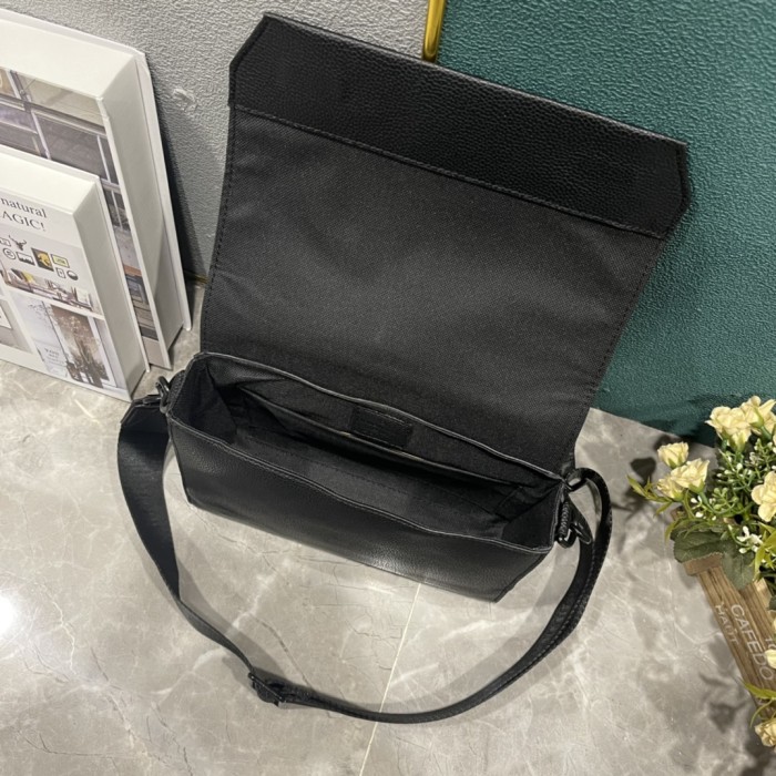 入手困難！ルイヴィトン ショルダーバッグ 偽物
