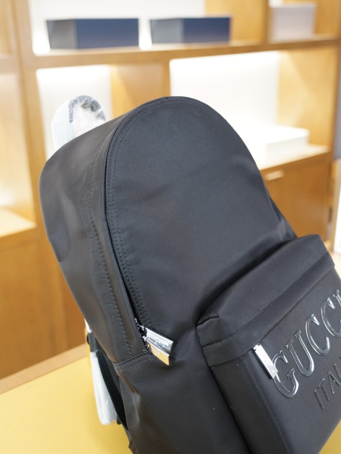 超希少！グッチ バックパック 偽物
