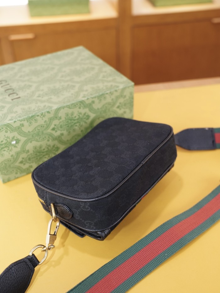 定番人気！グッチ ショルダーバッグ 偽物