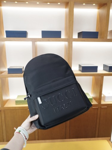 超希少！グッチ バックパック 偽物