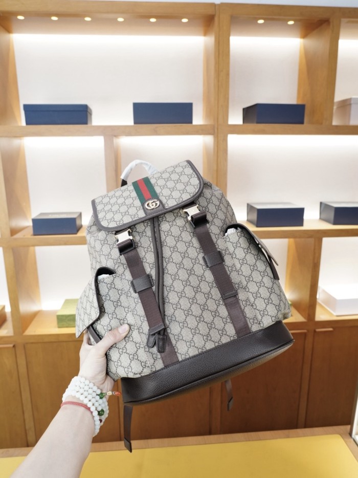 日本未入荷 グッチ バックパック 偽物