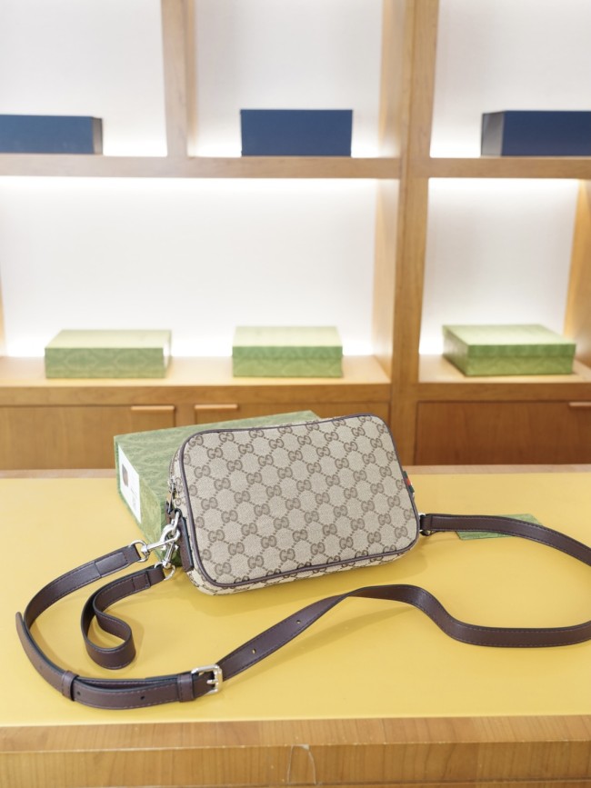 入手困難品！グッチ ショルダーバッグ 偽物