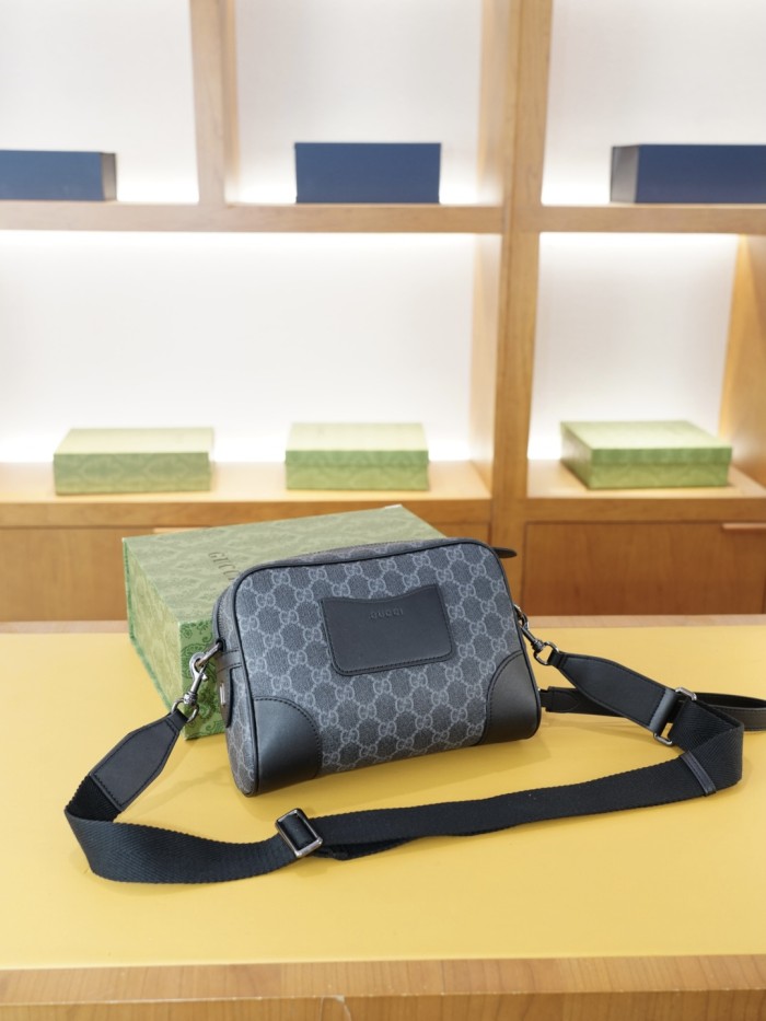使い勝手良 グッチ ショルダーバッグ 偽物