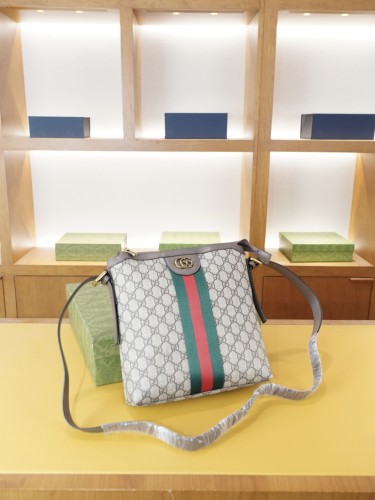 完売必至 グッチ ショルダーバッグ スーパーコピー