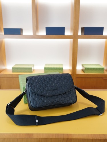 新色登場☆ グッチ ショルダーバッグ コピー