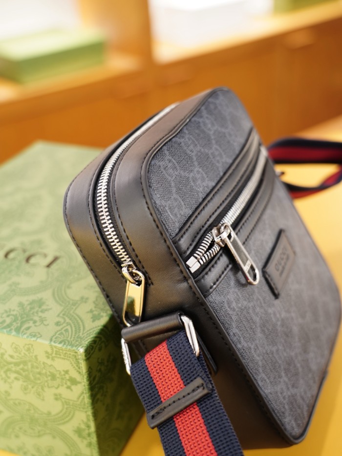 超希少！グッチ ショルダーバッグ 偽物