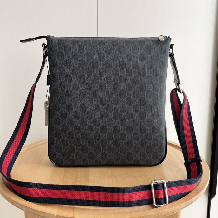 完売必至 グッチ ショルダーバッグ コピー