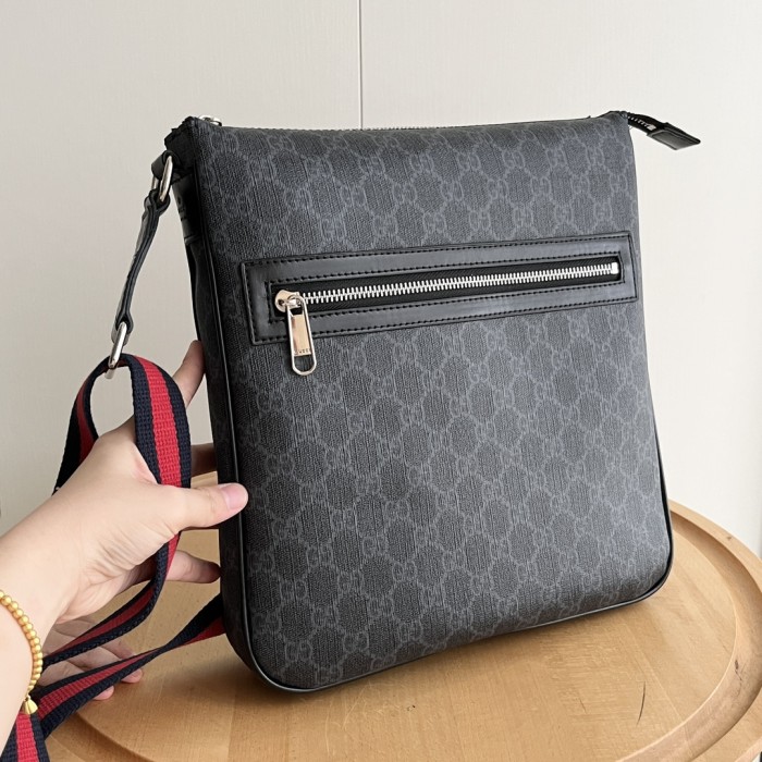 完売必至 グッチ ショルダーバッグ コピー