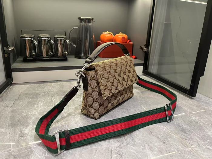 おすすめ グッチ ショルダーバッグ スーパーコピー
