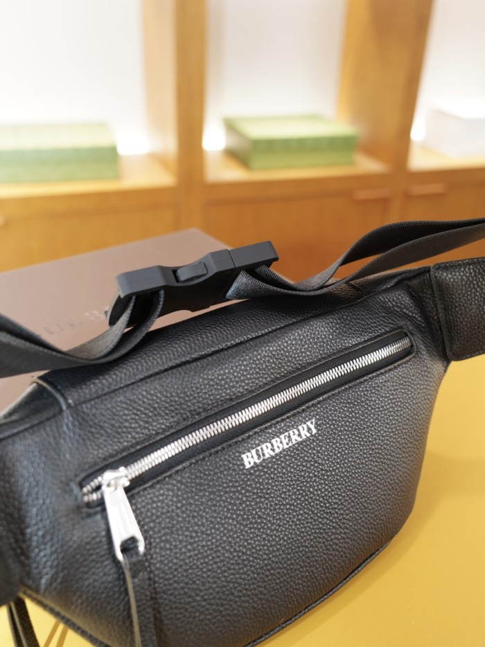 日本未入荷 バーバリー ウエストポーチ▪ボディバッグ スーパーコピー