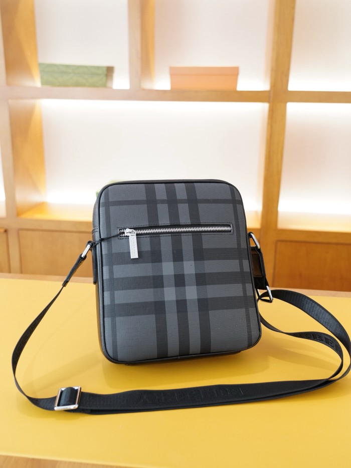 希少♪限定 バーバリー ショルダーバッグ コピー