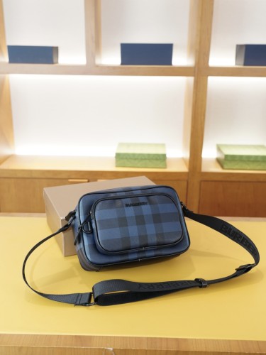 激安価格！ バーバリー ショルダーバッグ スーパーコピー