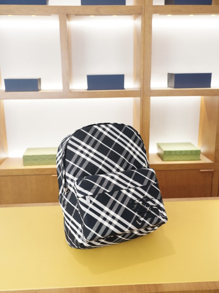 完売前に！ バーバリー バックパック スーパーコピー