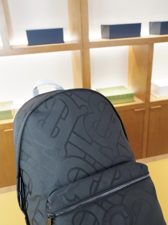 超希少！ バーバリー バックパック 偽物