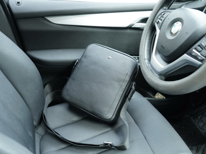 激安価格！ モンブラン ショルダーバッグ 偽物