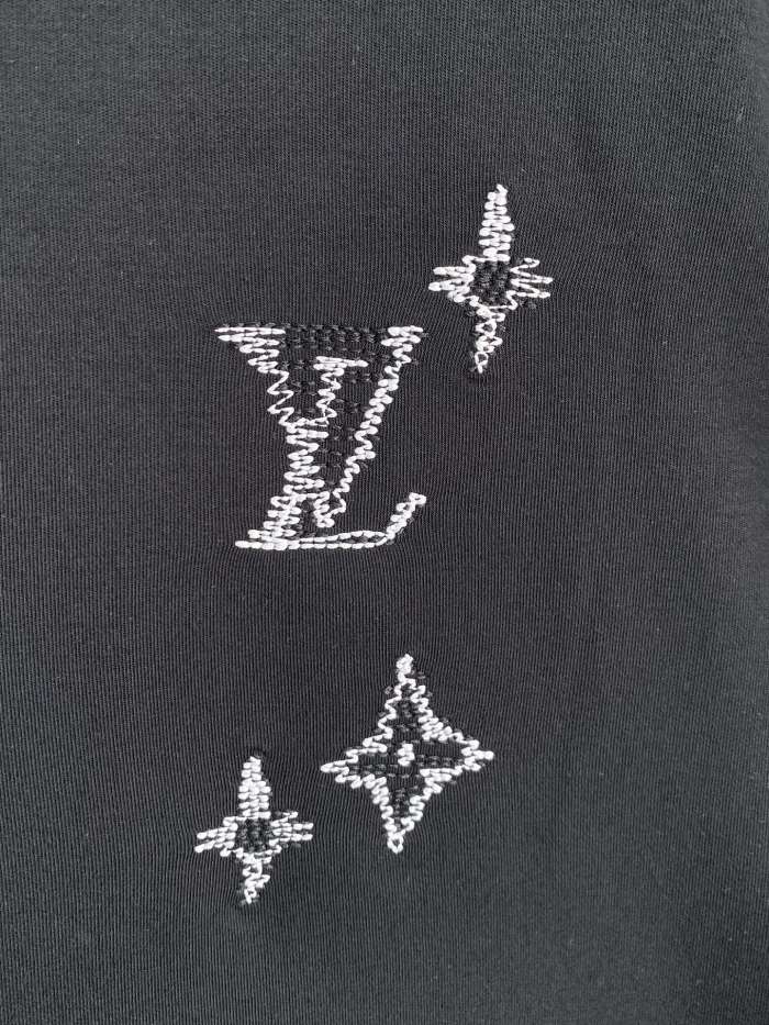 入手困難品！2027 ルイヴィトン 新作 長袖Tシャツ スーパーコピー