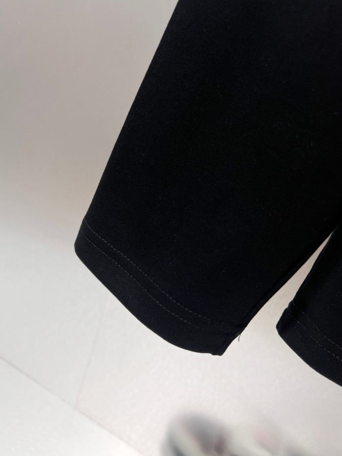 完売必至 ★ 2027 グッチ 新作 長袖Tシャツ 偽物
