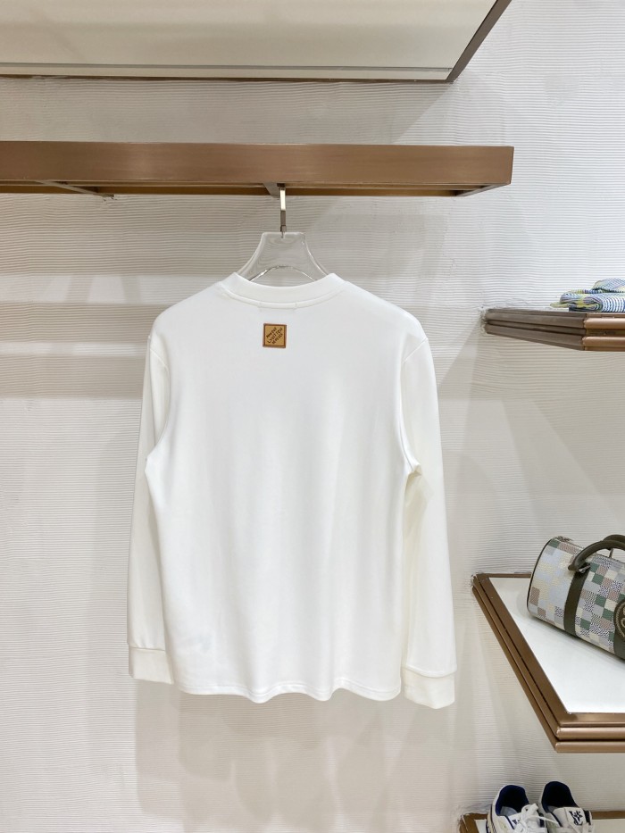世界中で大人気♪ 2027 ルイヴィトン 新作 長袖Tシャツ コピー