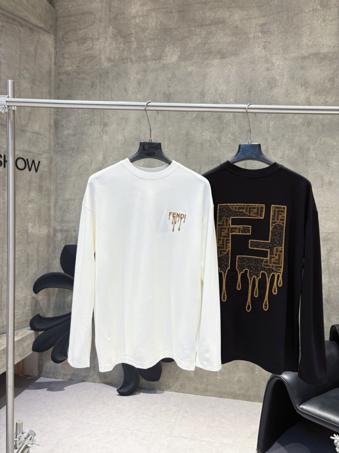 注目度抜群！2027 フェンディ 新作 長袖Tシャツ コピー  2色