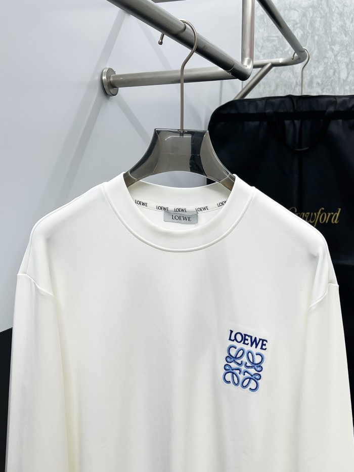 人気急上昇新作  2027 ロエベ 新作 長袖Tシャツ 偽物