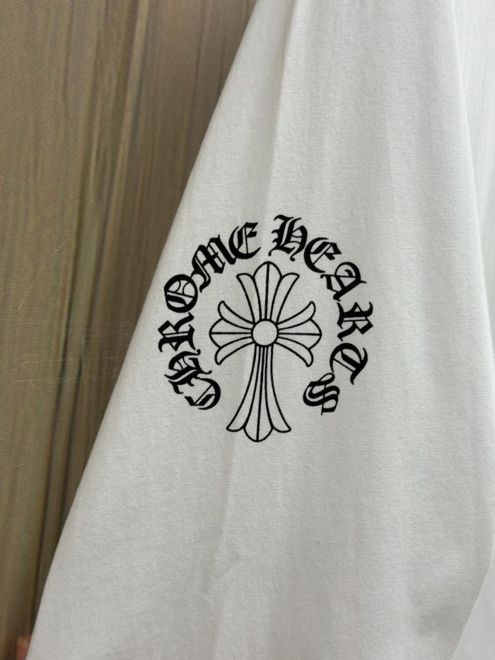 入手困難！ 2027 クロムハーツ 新作 長袖Tシャツ コピー