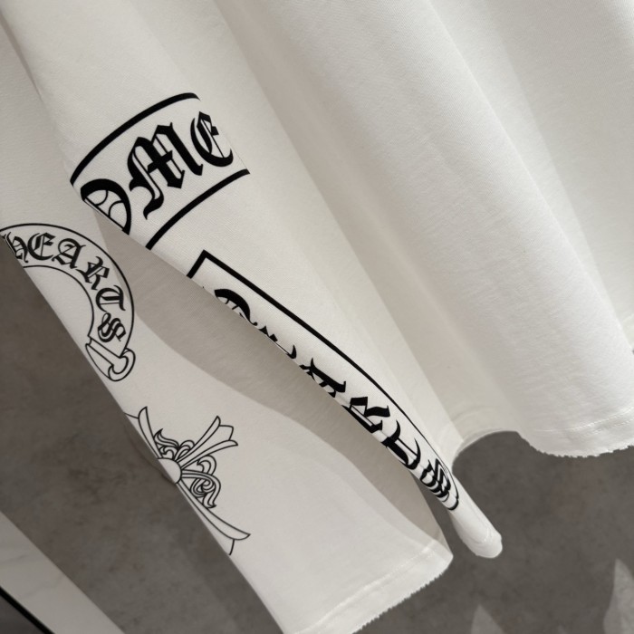 新色登場☆ 2027 クロムハーツ 新作 長袖Tシャツ 偽物