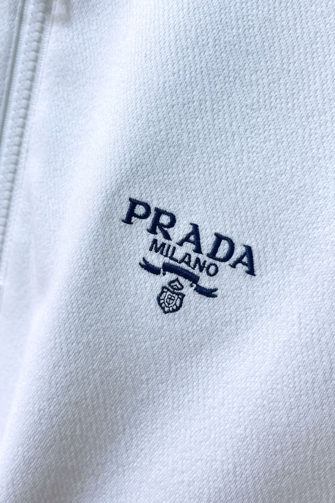 世界中で大人気♪ 2027 プラダ 新作 長袖Tシャツ 偽物 2色