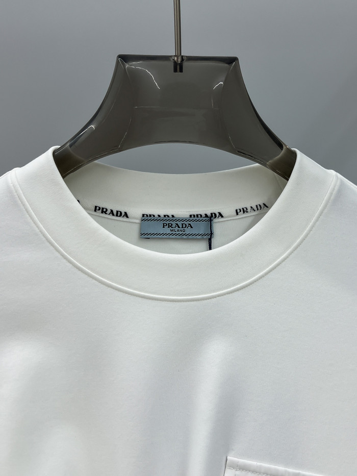 世界中で大人気♪ 2027 プラダ 新作 長袖Tシャツ コピー