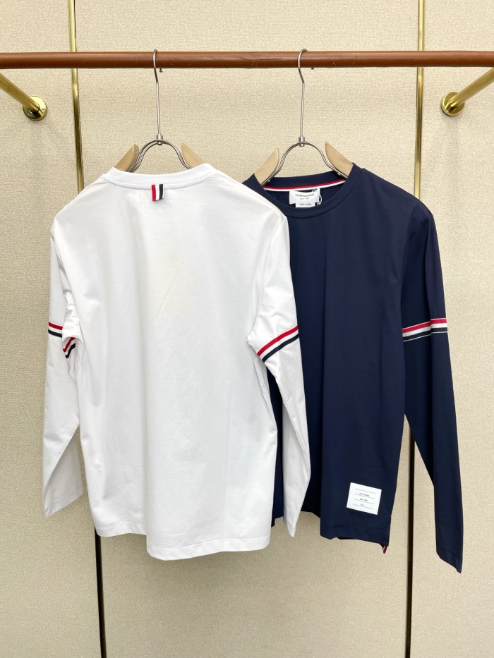 入手困難品！2027 トム·ブラウン 新作 長袖Tシャツ コピー  2色