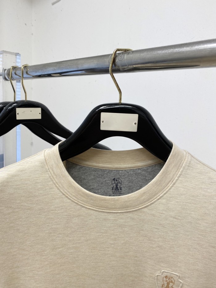 送料込 2027 バーバリー 新作 長袖Tシャツ コピー