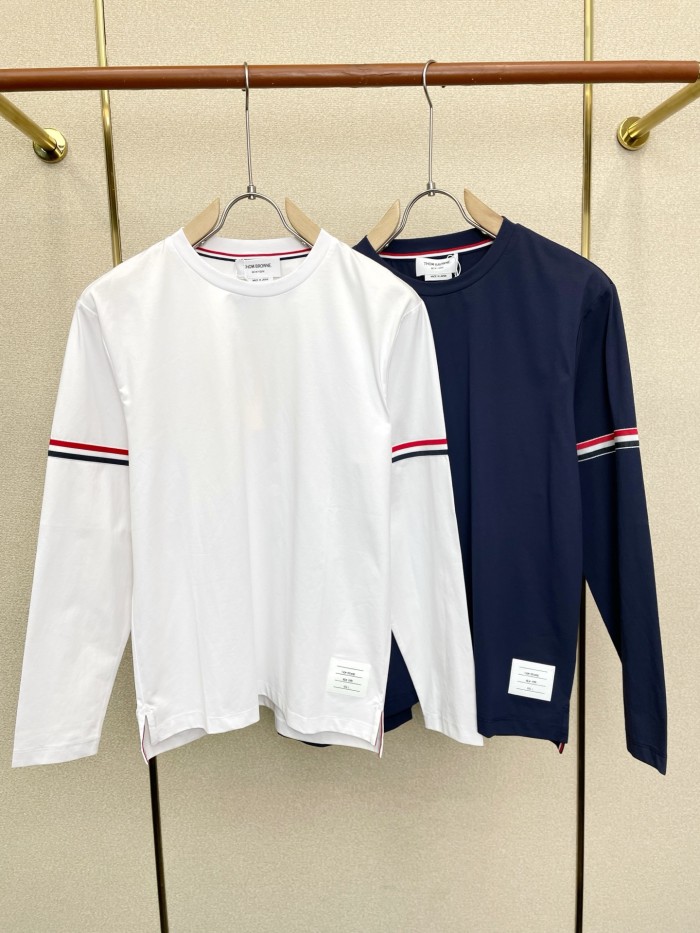 入手困難品！2027 トム·ブラウン 新作 長袖Tシャツ コピー  2色