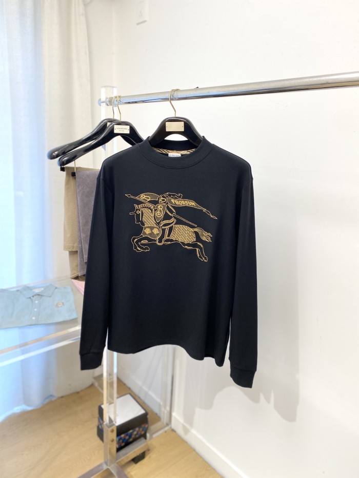 超希少！2027 バーバリー 新作 長袖Tシャツ 偽物