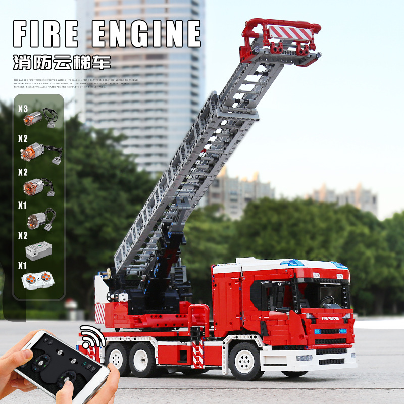 Mould King 17022 Scania L fire engine with turntable ladder full RC