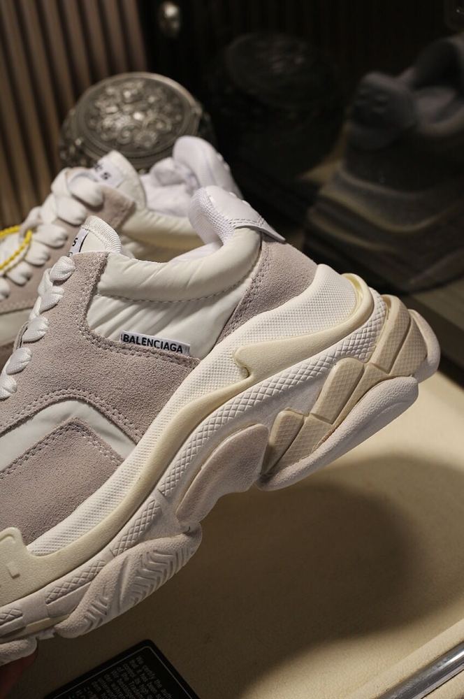 Balenciaga Mens Shoes Breathable Design Sneakers Luxury Brand Triple S Sneaker