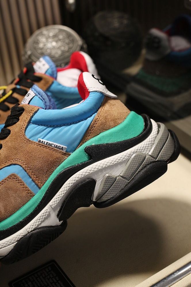 Balenciaga Mens Shoes Breathable Design Sneakers Luxury Brand Triple S Sneaker