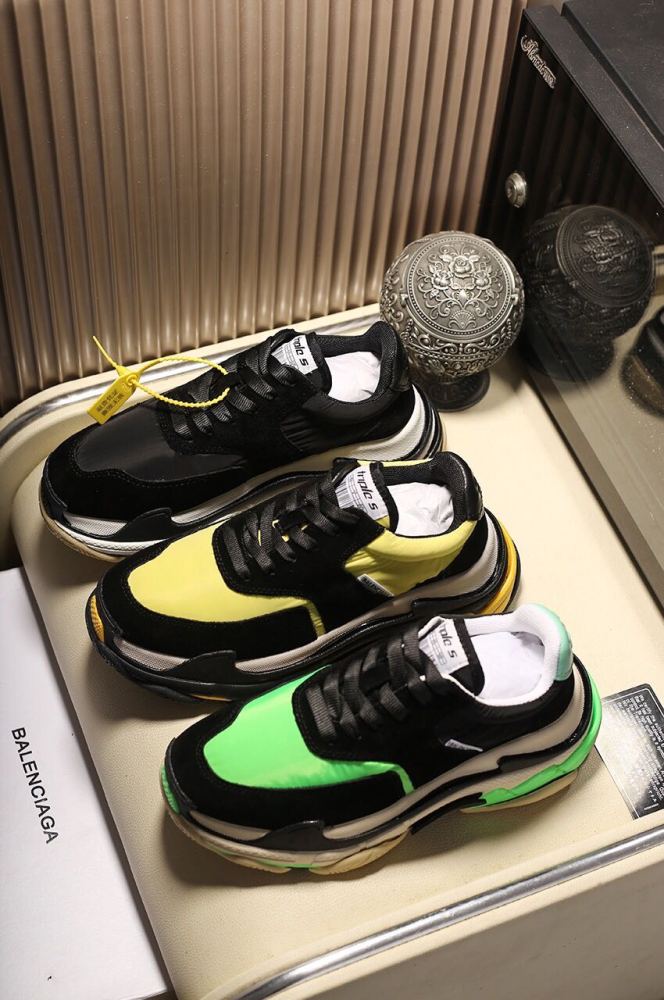 Balenciaga Mens Shoes Breathable Design Sneakers Luxury Brand Triple S Sneaker