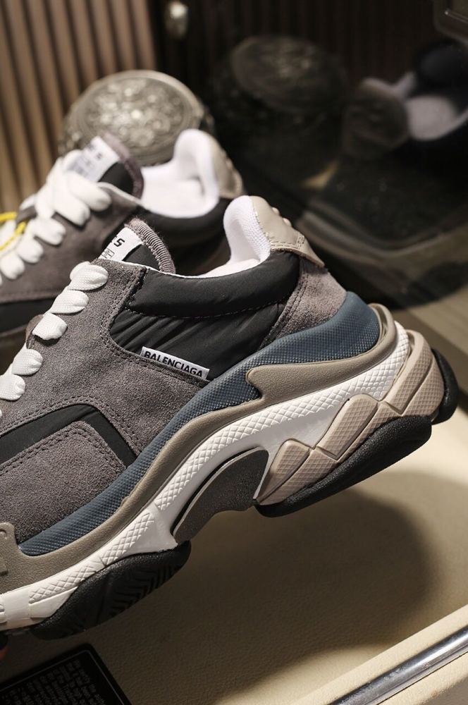 Balenciaga Mens Shoes Breathable Design Sneakers Luxury Brand Triple S Sneaker