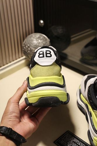 Balenciaga Mens Shoes Breathable Design Sneakers Luxury Brand Triple S Sneaker