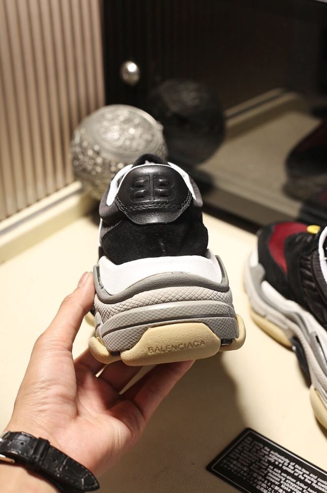 Balenciaga Mens Shoes Breathable Design Sneakers Luxury Brand Triple S Sneaker