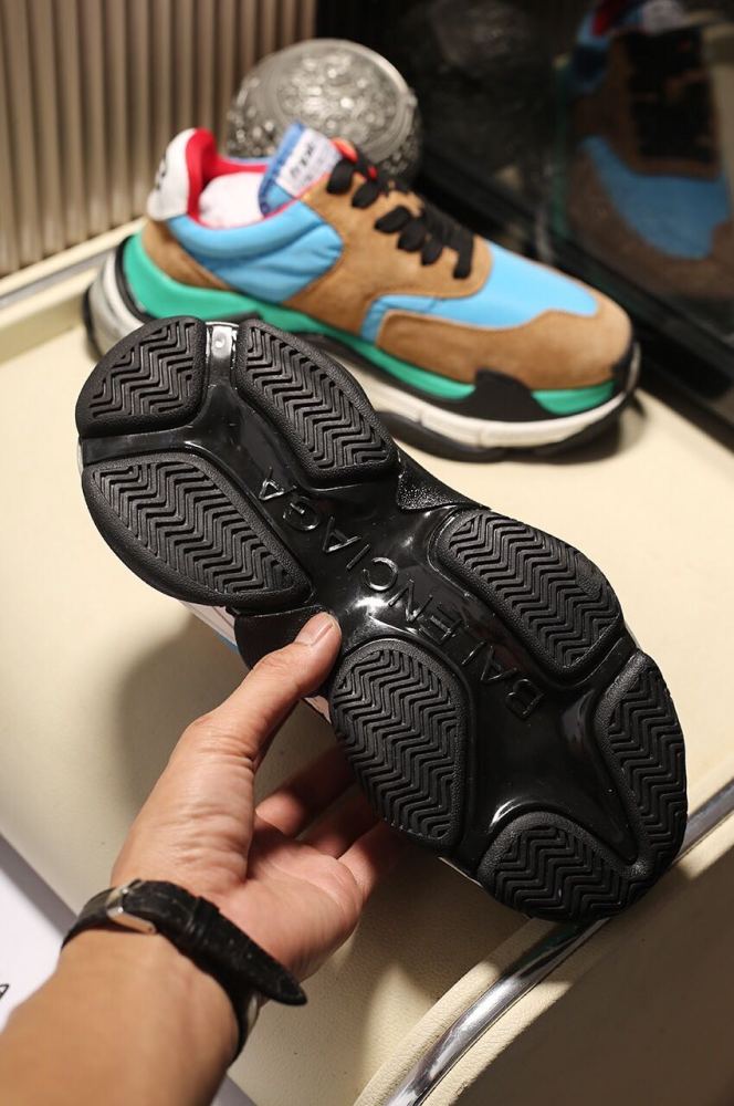 Balenciaga Mens Shoes Breathable Design Sneakers Luxury Brand Triple S Sneaker