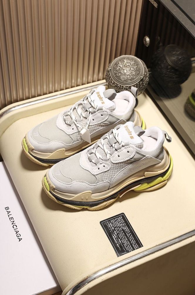 Balenciaga Mens Shoes Breathable Design Sneakers Luxury Brand Triple S Sneaker