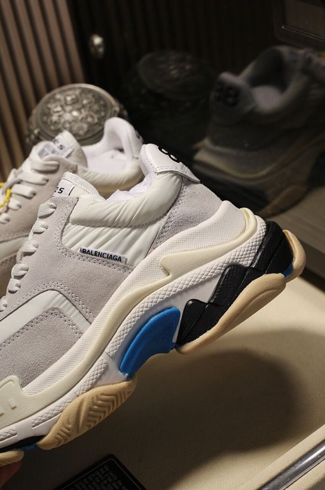 Balenciaga Mens Shoes Breathable Design Sneakers Luxury Brand Triple S Sneaker
