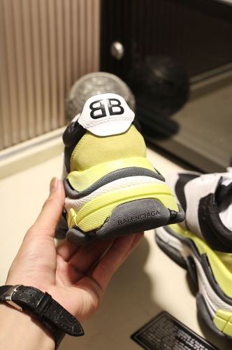 Balenciaga Mens Shoes Breathable Design Sneakers Luxury Brand Triple S Sneaker