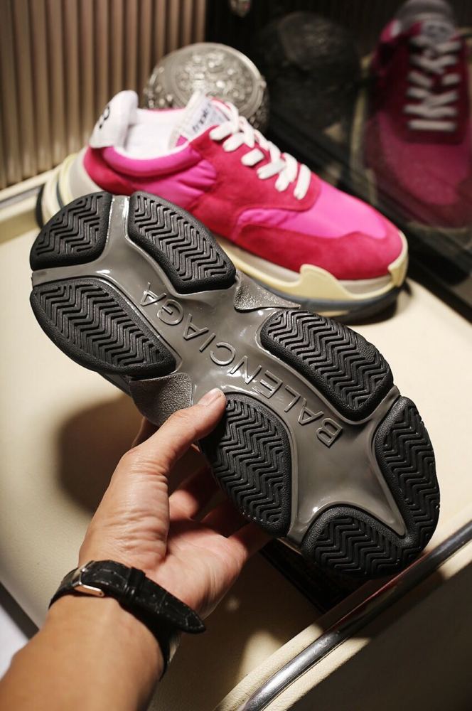 Balenciaga Mens Shoes Breathable Design Sneakers Luxury Brand Triple S Sneaker