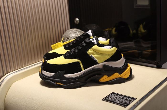 Balenciaga Mens Shoes Breathable Design Sneakers Luxury Brand Triple S Sneaker