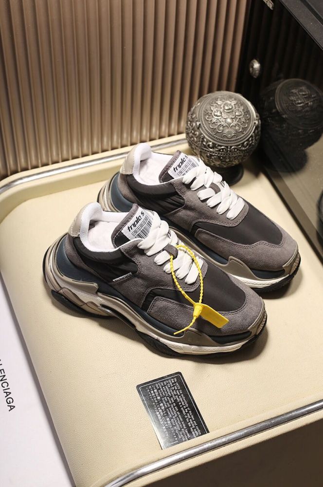 Balenciaga Mens Shoes Breathable Design Sneakers Luxury Brand Triple S Sneaker